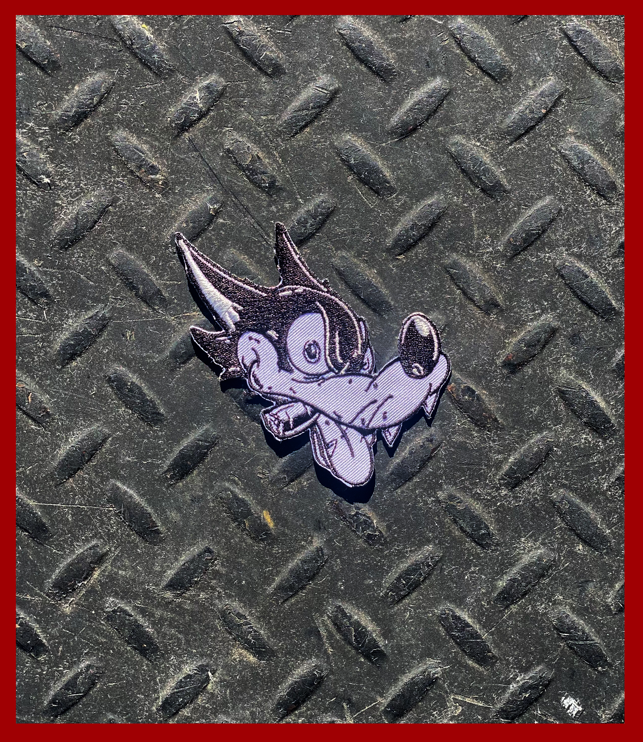 WOLF HEAD PATCH